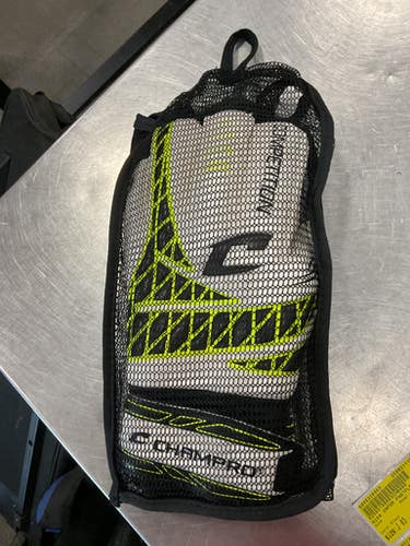 Used Champro GOALIE GLOVES Soccer Goalie Gloves White 2 11614-S000220968