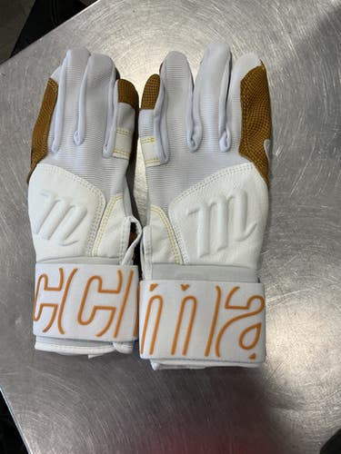 Used Marucci BB/SB Batting Gloves White MD 11614-S000220966