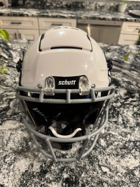 Small Youth Schutt F7 LX1 Helmet (Used)