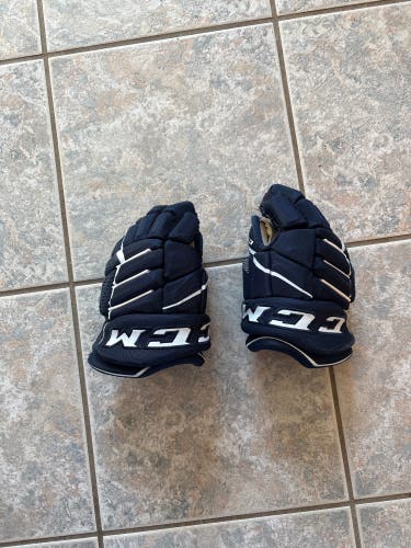 CCM JetSpeed FT370 Gloves 10" (Used)