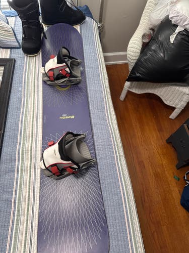 Men's Burton Snowboard All Mountain With Bindings Stiff Flex True Twin (Used)