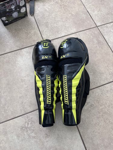 Senior Warrior Alpha LX 40 17" Shin Pads