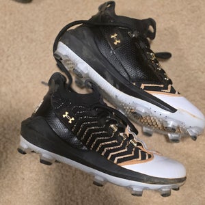 Black Kid's 7Y (Big Kids / Youth) Youth Under Armour Molded Cleats (Used)