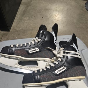 Bauer Impact 300 Hockey Skates Regular Width 9 (Used)