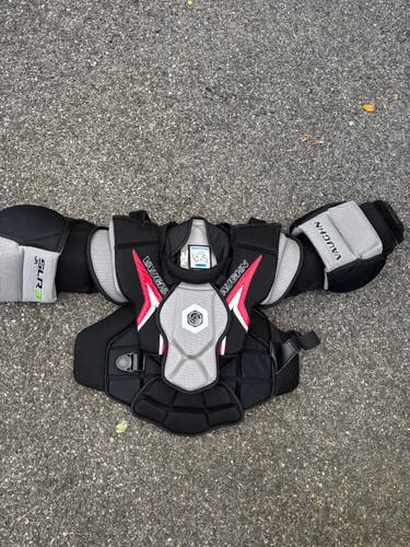 2022 Small Vaughn SLR3 Goalie Chest Protector (Used)