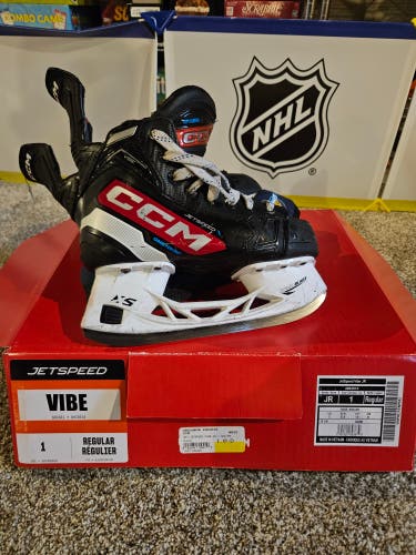 2023 CCM JetSpeed Vibe Hockey Skates Regular Width Size 1 (Used)