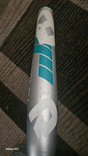 DeMarini CF8 Composite Bat (-10) 22 oz 32" (Used)