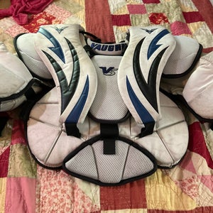 Small / Medium Vaughn Velocity 7100 Goalie Chest Protector (Used)