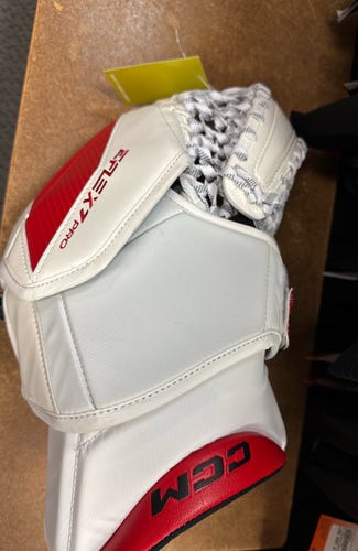 CCM E Flex 7 PRO catcher catch glove (Used) White Senior Regular adult SR