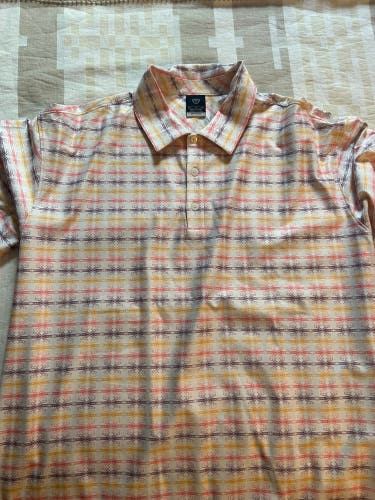 White XL Men's Nike Shirt (Used)