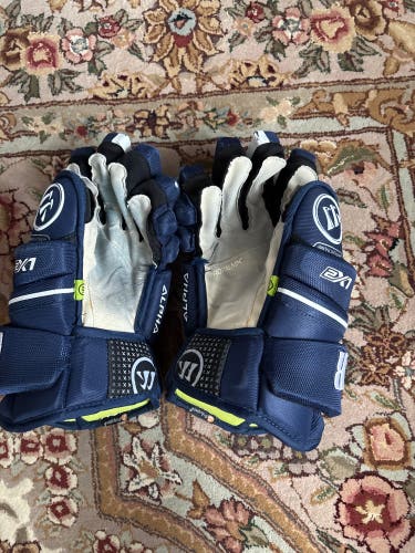 Warrior Hockey Gloves