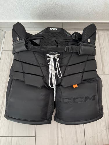 Senior Medium CCM AXIS XF Hockey Goalie Pants