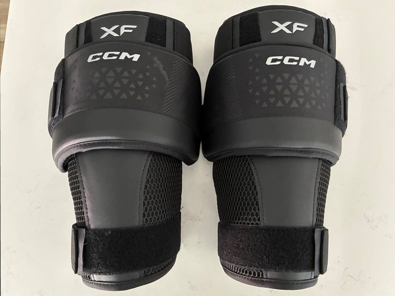 CCM XF Knee Guards Pro Senior