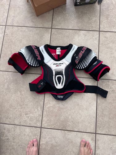 Men's Large Senior Bauer Vapor X7.0 Shoulder Pads (Used)