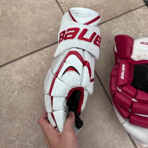 Bauer Vapor APX Pro Gloves 16" (Used)