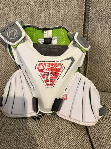 Small Adult Maverik MAX EKG Shoulder Pads (Used)