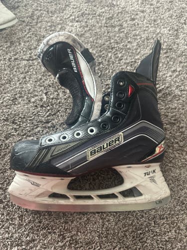 Bauer Vapor X700 Hockey Skates Size 5.5 (Used)