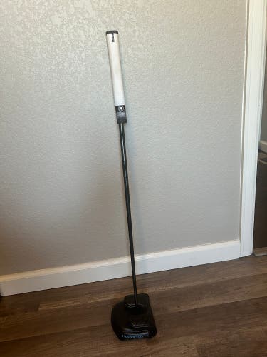 Men's 2024 L.A.B. Golf DF3 Right Handed Putter 34" (Used)
