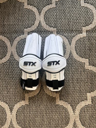 Medium Youth STX Stallion 1k Arm Pads (Used)