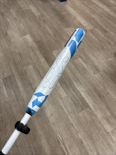 DeMarini 2023 CF (34 -10) Fastpitch Softball Bat NEW WITH WARRANTY