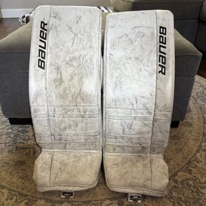 Medium Bauer GSX (2023 Model) Goalie Leg Pads (Used)