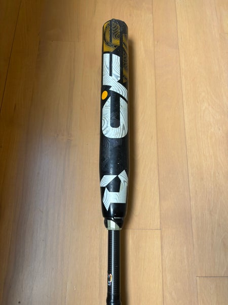 2022 DeMarini CF Composite Bat (-10) 22 oz 32" (Used)