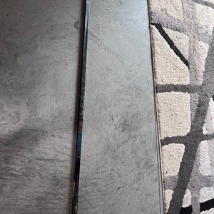 Senior CCM Vizion Right Handed Hockey Stick P28 (New)