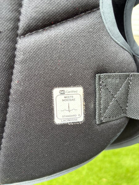 Medium Youth STX Shoulder Pads (Used)