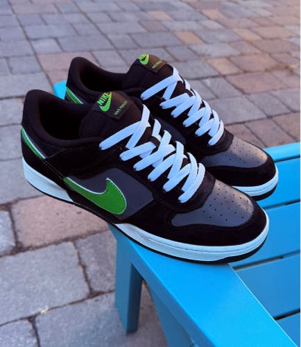 Mens Nike Renzo 2 Black/Gray Logo Green 454289-002 Rare 2011 Sneakers US Size 11