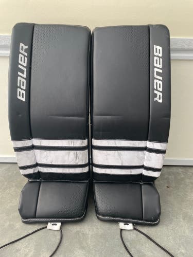 Medium 2020 Bauer GSX Goalie Leg Pads (Used)