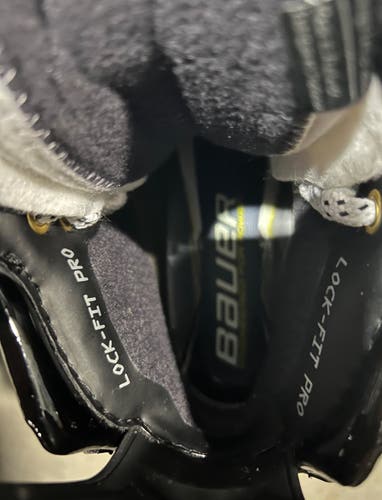 2024 Bauer Supreme Shadow Hockey Skates Regular Width  6.5 (New)
