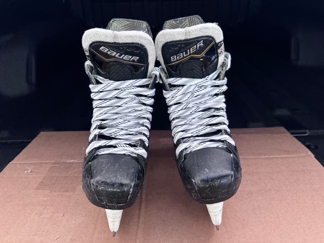 Bauer Supreme M40 Hockey Skates Size 5.5 Intermediate (Used)