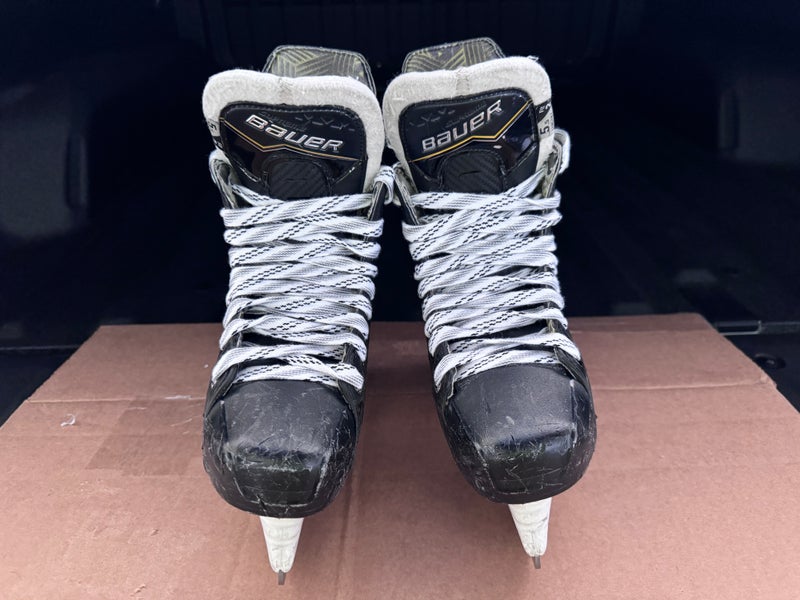 Bauer Supreme M40 Hockey Skates Size 5.5 Intermediate (Used)