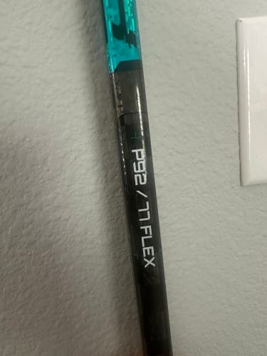 Senior Bauer Twitch Right Handed Hockey Stick P92 (Used)