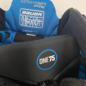 Women's Senior Medium Bauer One75 Hockey Pants (Used)