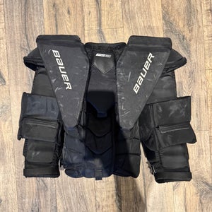 Large Bauer Pro Series Goalie Chest Protector (Used)