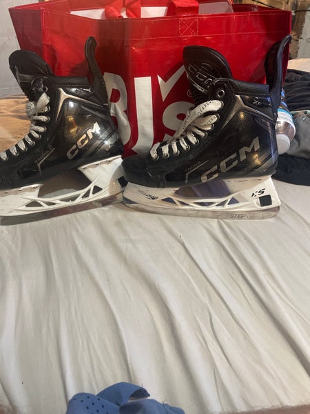 2024 CCM Tacks XF Hockey Skates Wide Width 6 (Used)