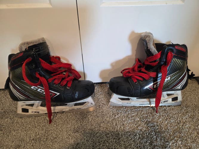 CCM Jetspeed FT460 Hockey Goalie Skates Size 2 (Used)
