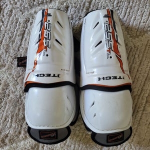 Youth Itech 8.5" Shin Pads (Used)