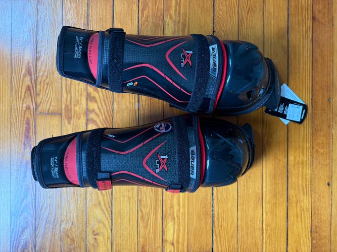 New Senior Bauer 14" Vapor 1X Lite Shin Pads Item#AR17N