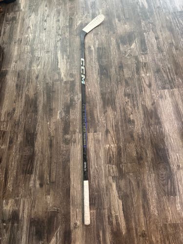 Senior CCM RibCor Trigger 9 Pro Right Handed Hockey Stick P28 (Used)