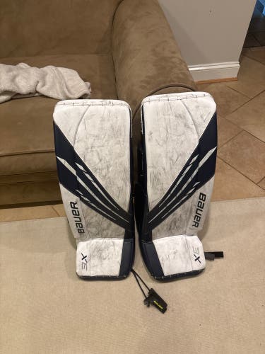 31" Bauer Vapor 3X Goalie Leg Pads (Used)