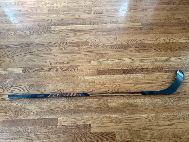 Junior Verbero Cypress Pro V900 Right Handed Hockey Stick P92 (Used)