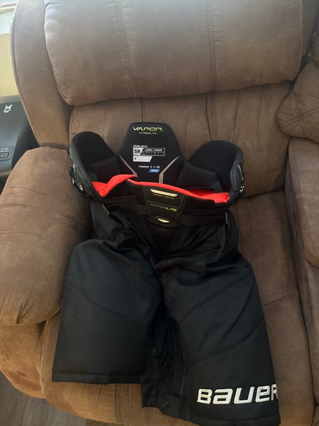 Men's Large Senior Bauer Vapor Hyperlite Hockey Pants (Used)