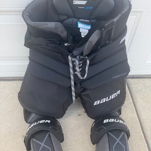 Intermediate Medium Bauer Elite Hockey Goalie Pants (Used)