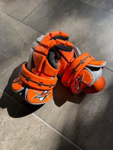 Denver outlaw Warrior Gloves (MLL)