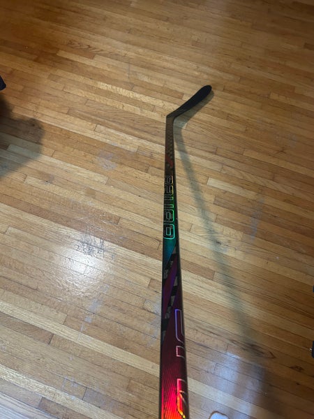 Senior Bauer Nexus Tracer Right Handed Hockey Stick P28M Pro Stock (Used)
