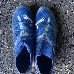 Blue Men's 6.5Y (Big Kids / Youth) Puma Future 7 Ultimate Cleats (Used)
