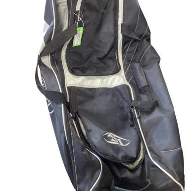 Used Louisville Slugger ROLLER BAG BB/SB Player Wheeled Bag Black 11479-S000403088