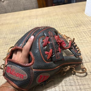 Wilson A2000 RH Infield Baseball Glove 11.5" (Used)